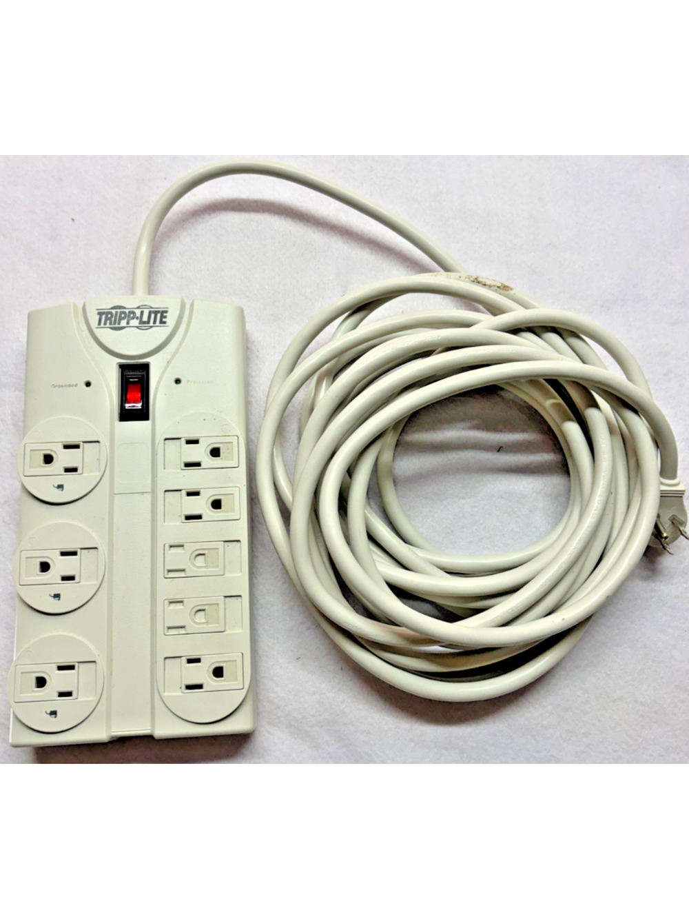 Tripp Lite TLP825 Surge Protector 8 Outlet Power Strip 25 Ft Cord Tested Working